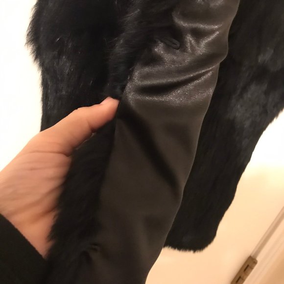 SALE! LOVE TOKEN GENUINE BLACK REAL RABBIT FUR VEST - Picture 7 of 8